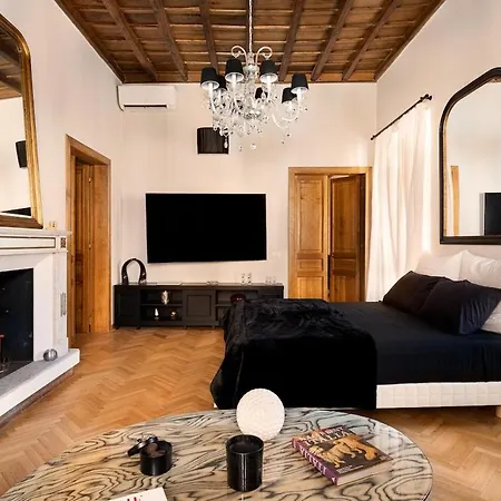 Idyllia - Luxury With Terrace アパート ローマ