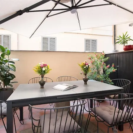 アパート Idyllia - Luxury With Terrace ローマ